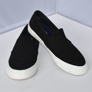 Sperry Seaside Nautical Perforated Sneakers  6.5 M